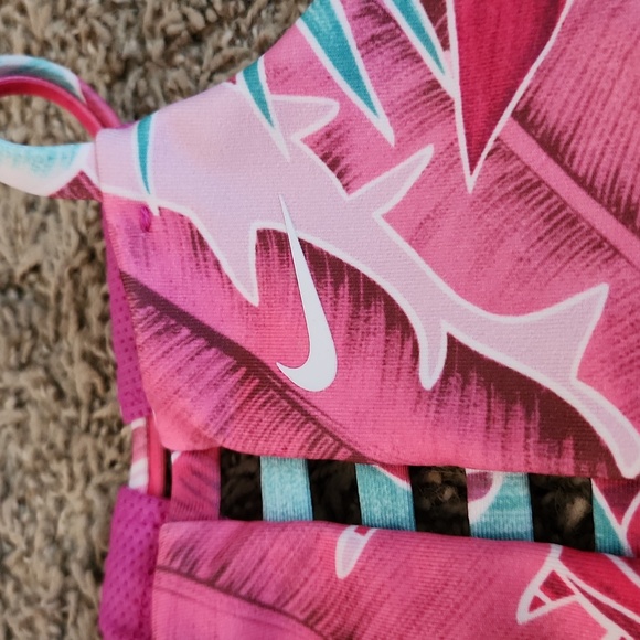 Nike Dri-Fit Floral Sports Bra - Picture 2 of 6